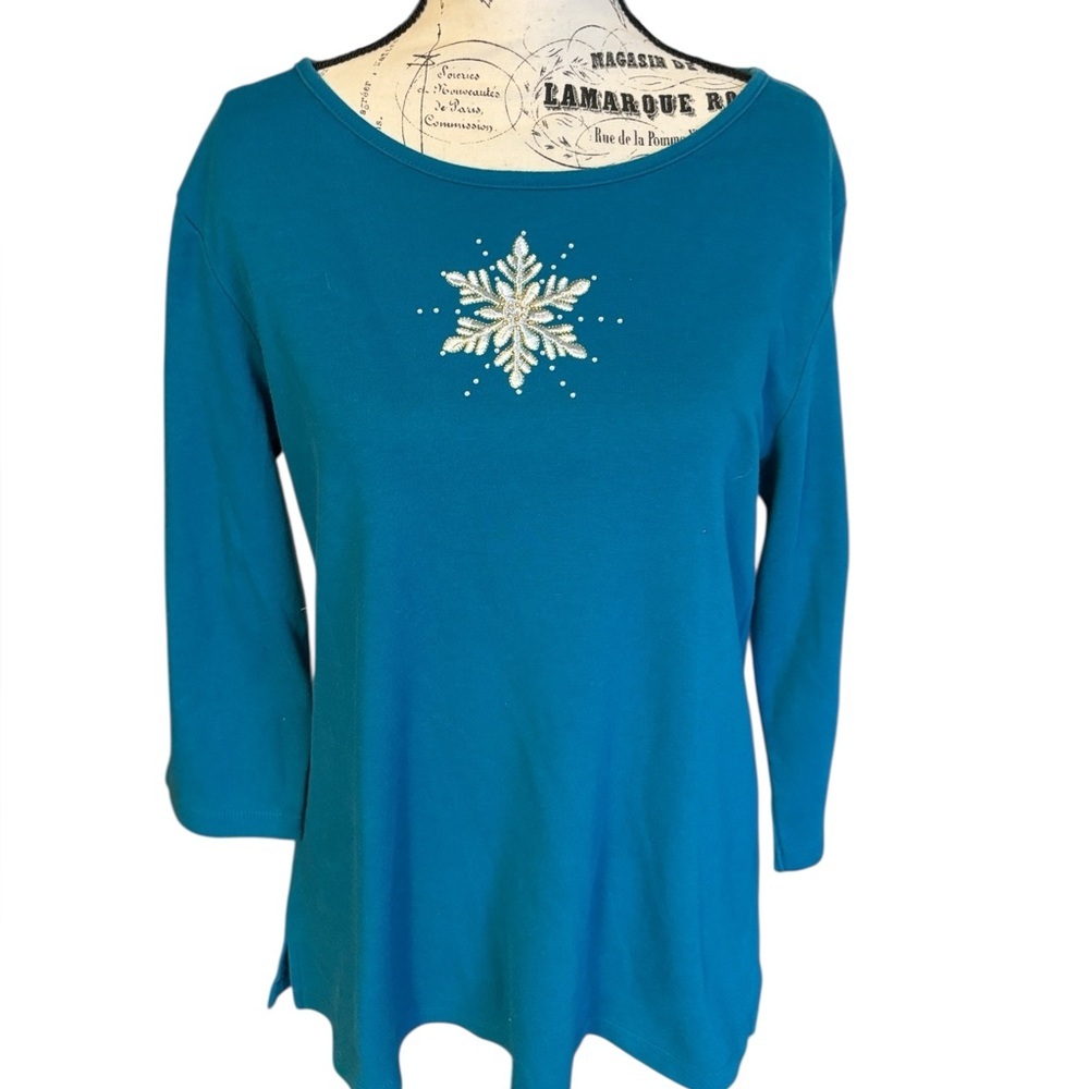 Quacker Factory Embroidered Snowflake Tee Sparkly 3/4 Sleeves Teal Size M